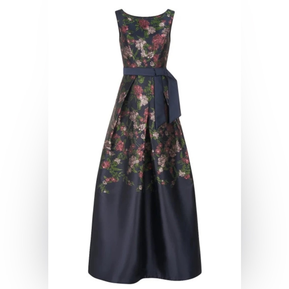 Kay Unger Formal Gown